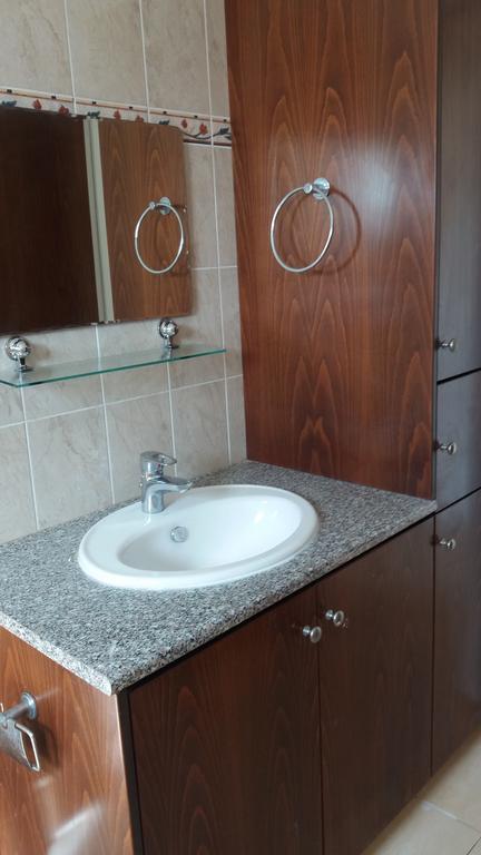 202 Mandritis Court Lägenhet Larnaca Exteriör bild