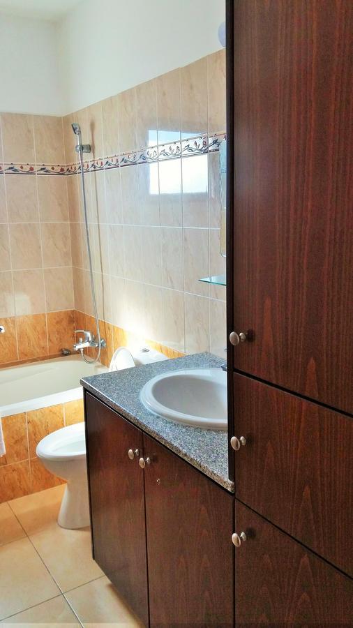 202 Mandritis Court Lägenhet Larnaca Exteriör bild